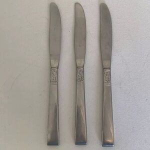 3 Oneida WM Dalton BROOKWOOD Stainless Steel Knives Knife 8.5" Vintage Flatware